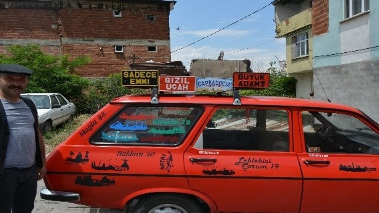 Müzeye dönüştürdüğü otomobili ile 60 il ve 300 ilçe gezdi