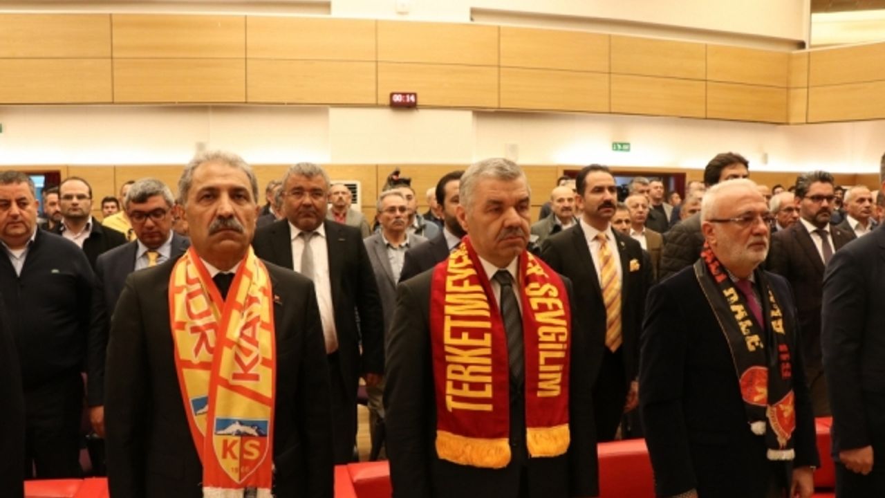 Kayserispor'da Başkan Erol Bedir güven tazeledi