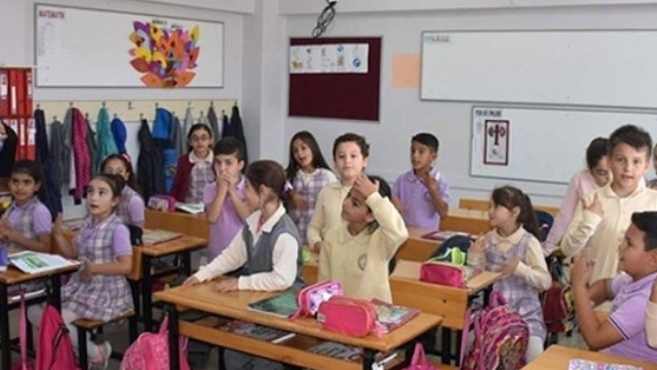 Son dakika! AK Partili Muş: Okula başlama yaşı 69 aya çıkarılacak!