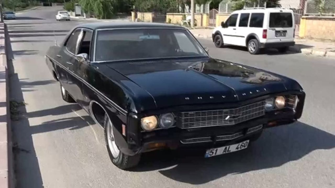 9. Cumhurbaşkanı Süleyman Demirel'in otomobili 110 bin TL'ye satışa çıktı