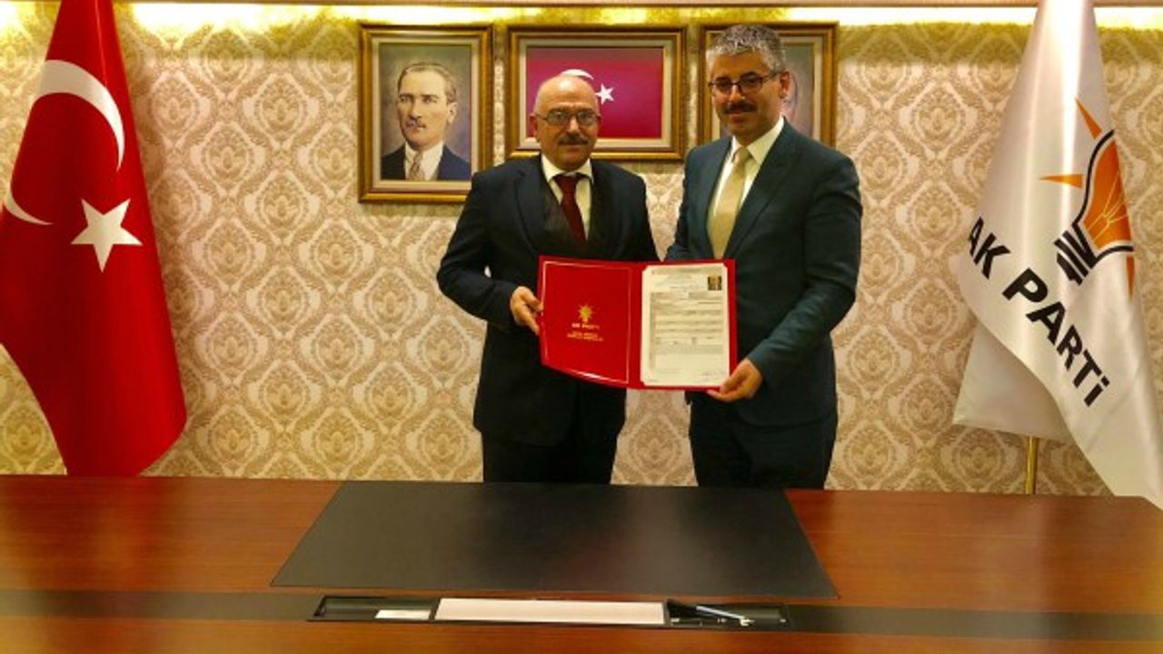 AK Partili eski il başkanı hangi belediye için aday adayı oldu?