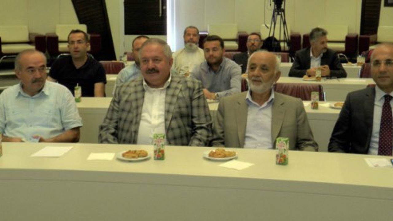 Kayseri OSB Yönetim Kurulu Başkanı Tahir Nursaçan: "Kayseri mobilya sektörünün başkenti olmayı hak etmektedir” 