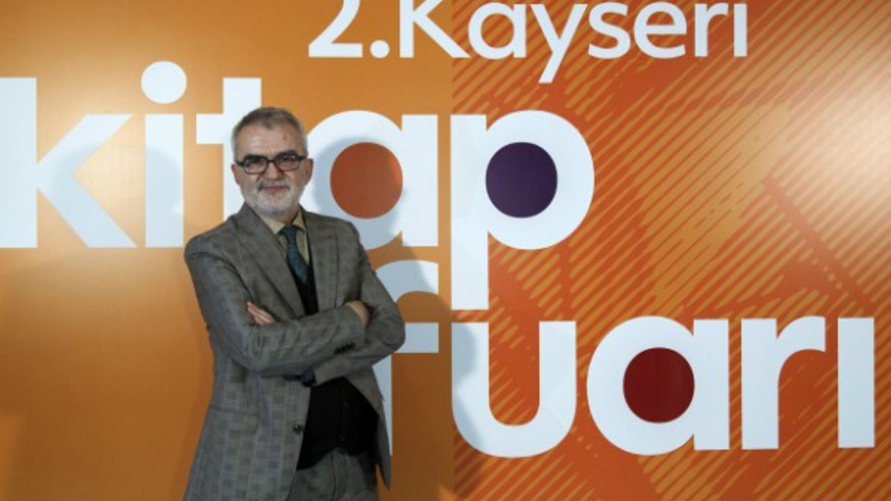 Kitap Fuarına katılan yazarlar: Kayseri yaptığı işi iyi yapıyor 