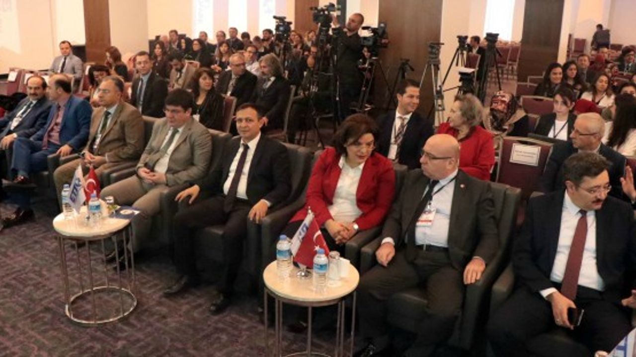 Prof. Dr. Meşe: “Aşı ihtiyacımız konusunda kendi kendine yeten bir ülke konumuna gelmeyi hedefliyoruz” 