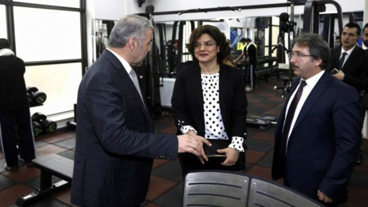 Sağlık Bakan Yardımcısı Prof. Dr. Meşe, Büyükşehir Belediyesi’ni ziyaret etti 