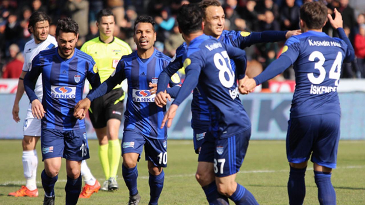 Gaziantep Büyükşehir Belediyespor: 2 - Kayseri Erciyesspor: 0