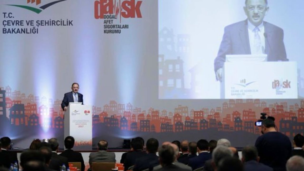 Bakan Özhaseki Çevre ve Şehircilik Bakanlığı ile DASK İşbirliği Tanıtım Toplantısına Katıldı