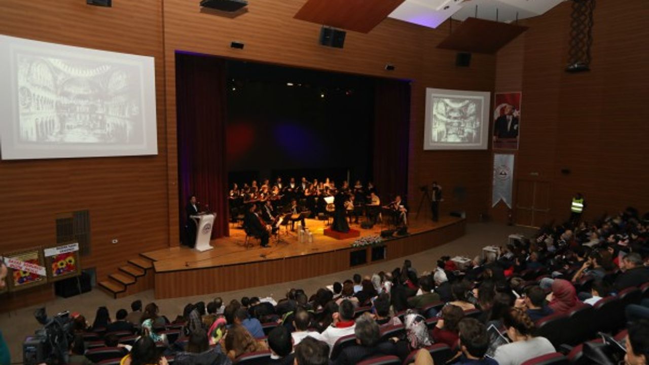 ERÜ’de Klasik Türk Müziği Korosu Konser Verdi 