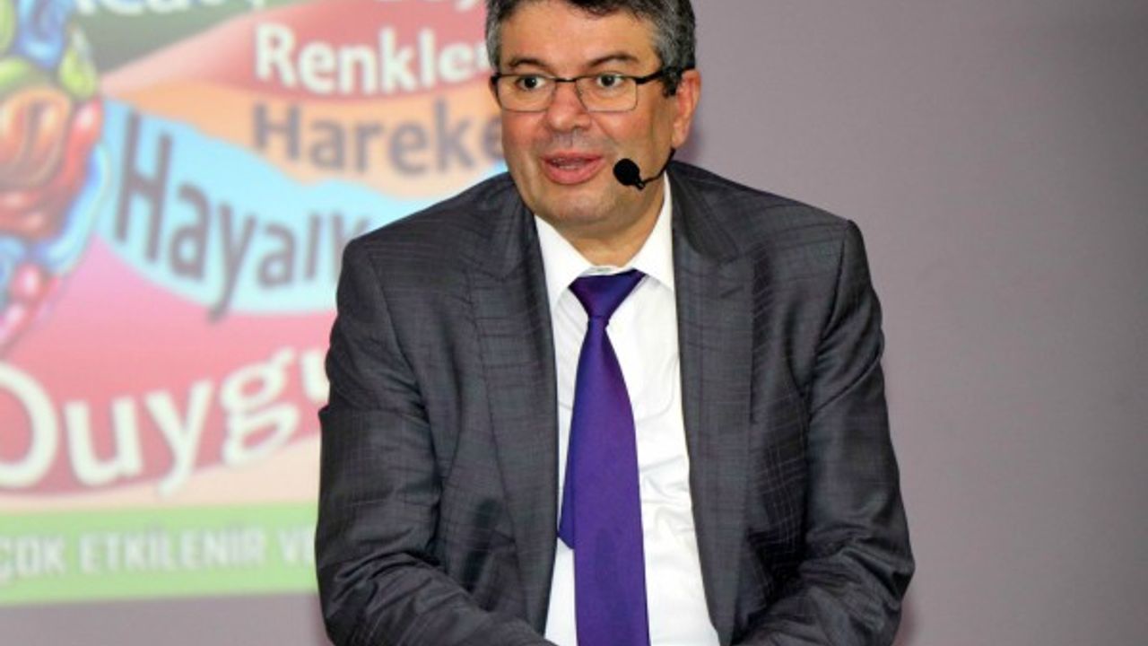 Eğitimci yazar Kapaklıkaya, “İyi çocuk yetiştirmek iyi ana baba olmaktan geçer”