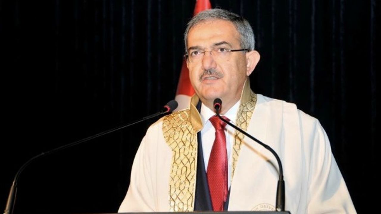Rektör Şahin, üniversite akademik kurullarında açıklamalarda bulundu