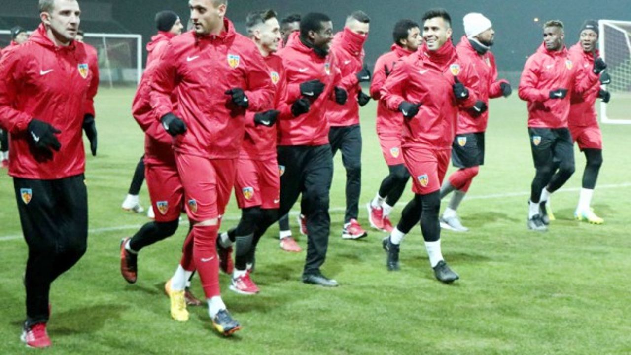 Sumudica: “Normal takımdan büyük takıma geçiş adımlarını atıyoruz” 