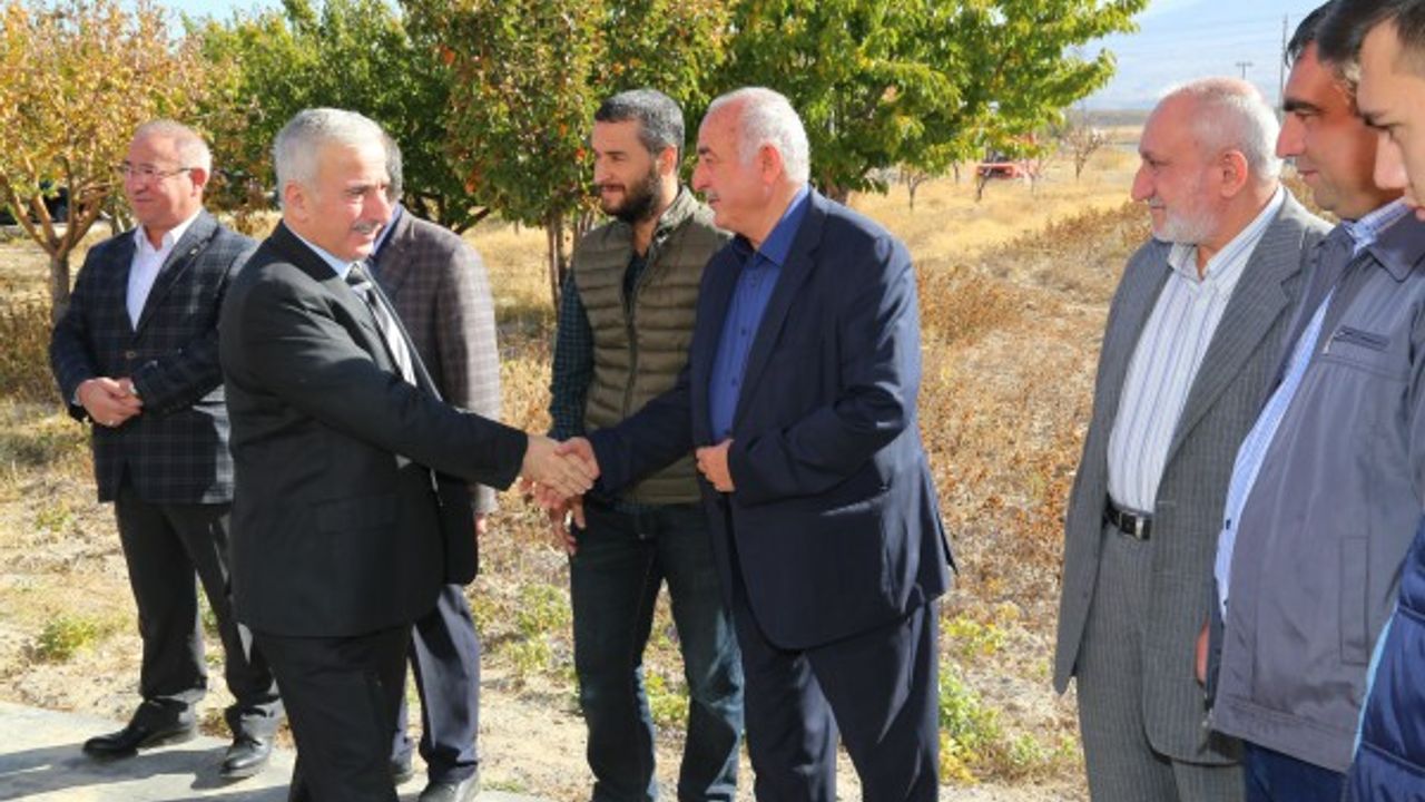 Vali Kamçı Ekonomik Toplantılar Kapsamında İncesu OSB’li Sanayicilerle Bir Araya Geldi 