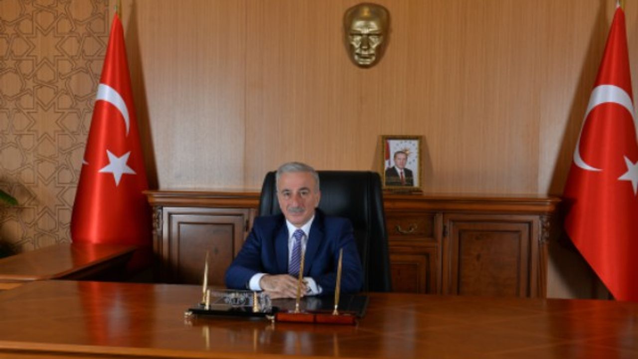 Vali Kamçı’dan, 24 Kasım Öğretmenler Günü Mesajı 