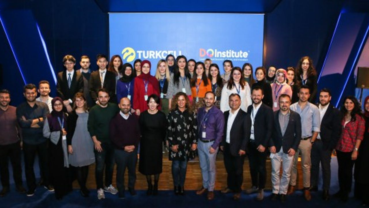 Geleceği Yazan Kayserili Kadınlar Dijital Zeka’yı test ediyor
