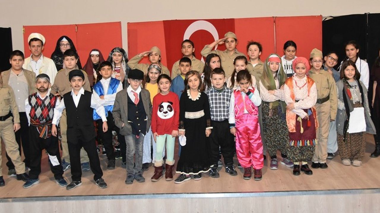 Kocasinan belediyesi genç tiyatrocuları keşfediyor