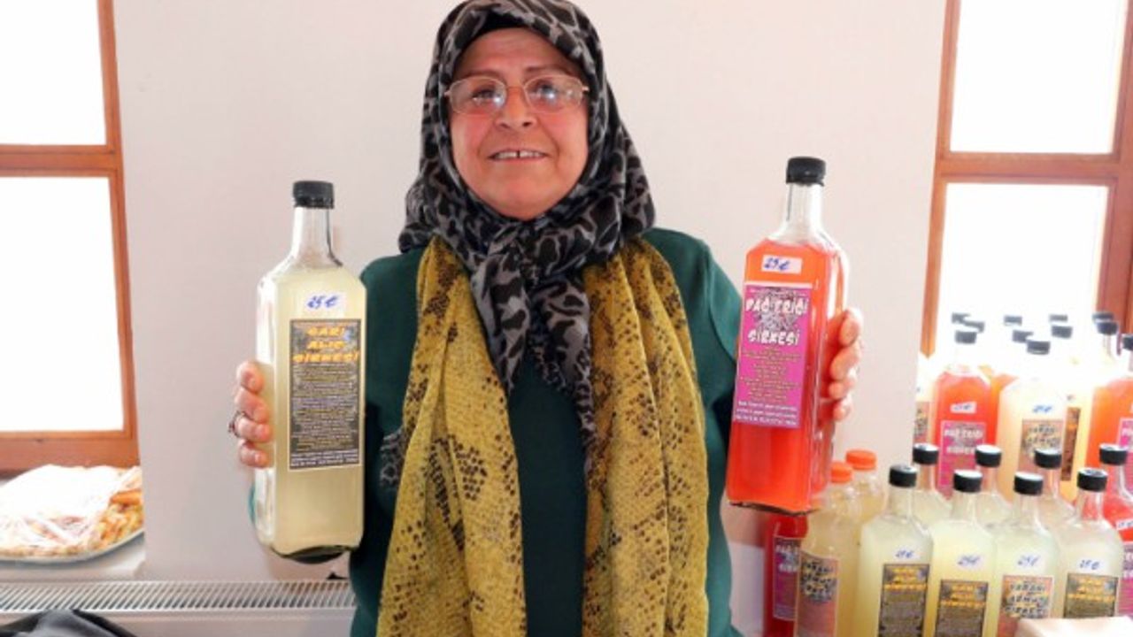 Yabani meyvelerden ürettiği sirkeler şifa oluyor