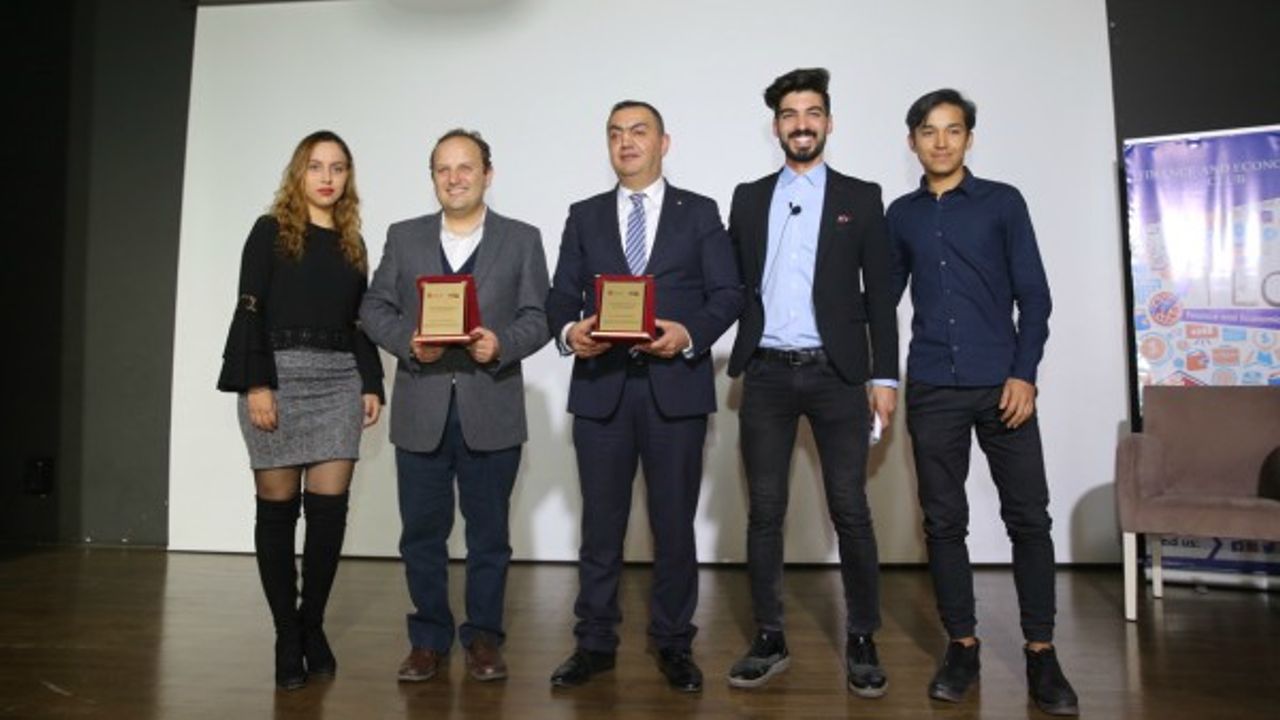 AGÜ’de 'Sanayide Dijital Devrim, Endüstri 4.0' Konulu Panel düzenlendi