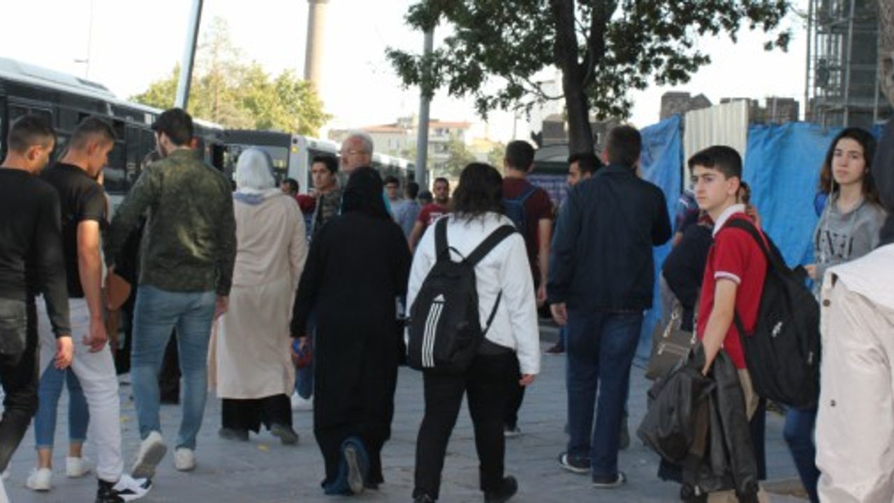 Kayseri’de Her 10 Kişiden 6’sı Yaşamından Memnun Değil