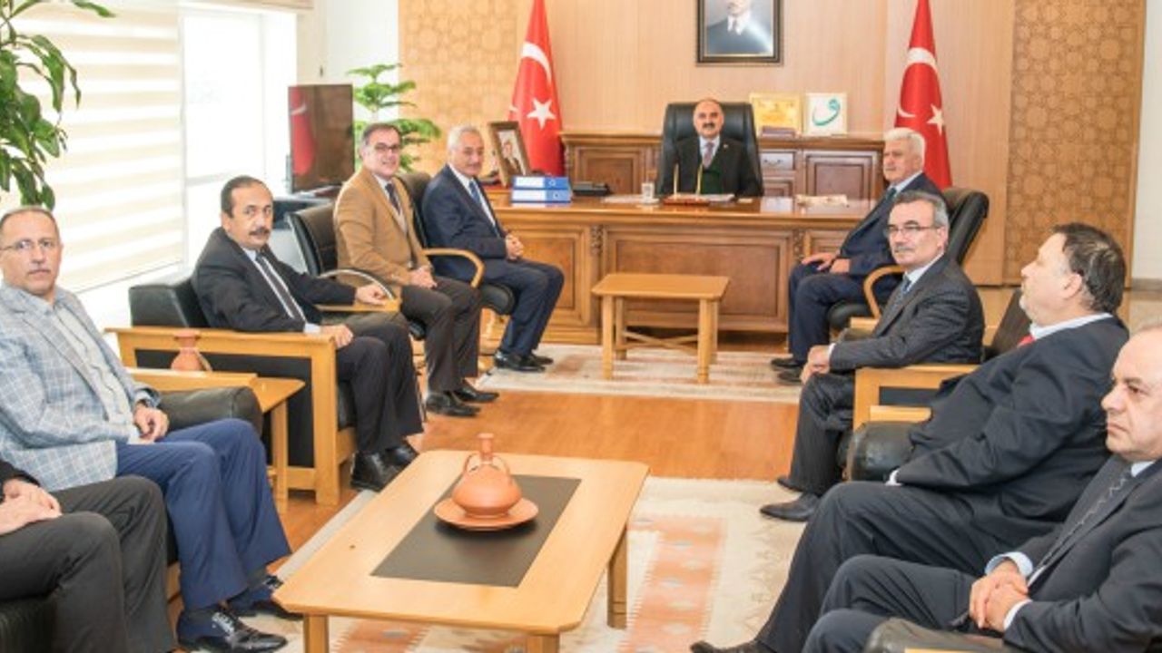  Özdoğan’dan, Vali Günaydın’a Hayırlı Olsun Ziyareti 