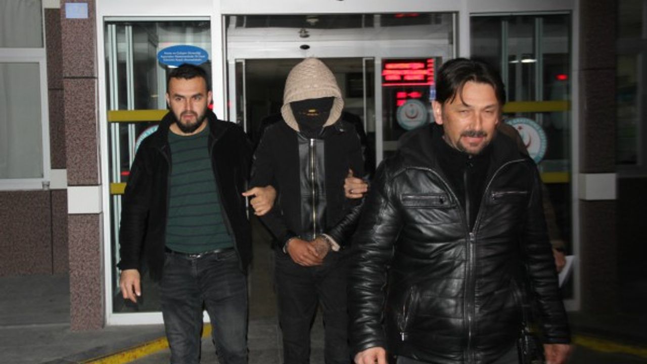 Hırsızlık şüphelisini giydiği kapüşonlu ceketi ele verdi 