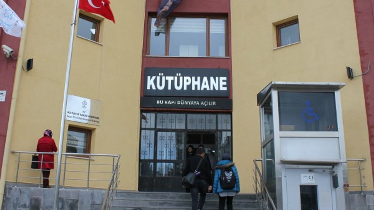 “Kütüphanecilik hizmetlerinde Kayseri güzel gidiyor”
