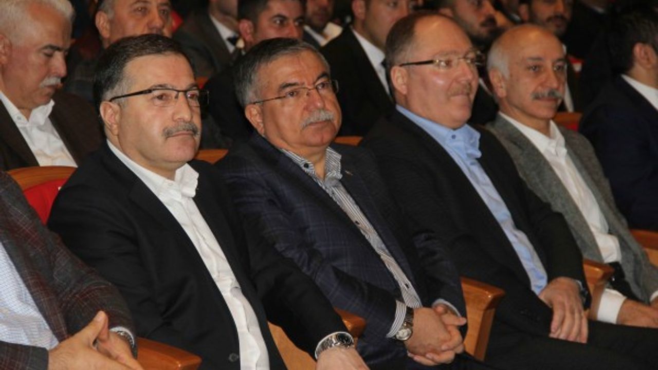Bakan Yılmaz: "Beşeri sermayeyi nitelikli kılan eğitimdir" 