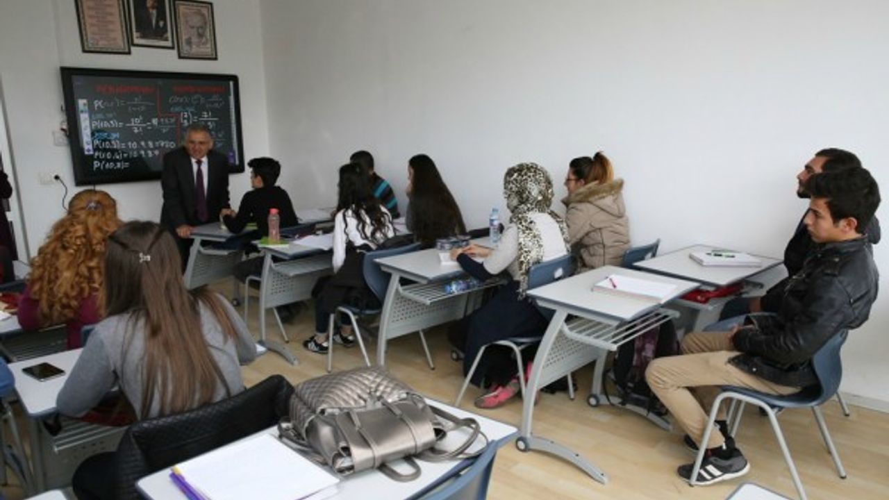 "Yüzlerce öğrencimizin üniversiteli olmasına vesile oluyoruz" 