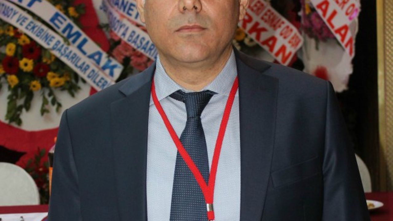 Emlakçılar Odası mevcut başkan Atasoy ile yola devam etti 