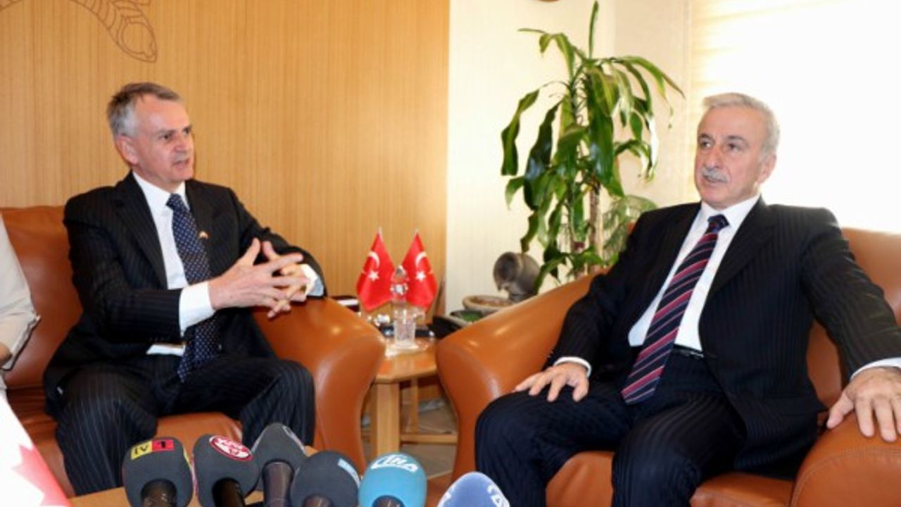 Kanada’nın Ankara Büyükelçisi Cooter’dan Vali Kamçı’ya ziyaret