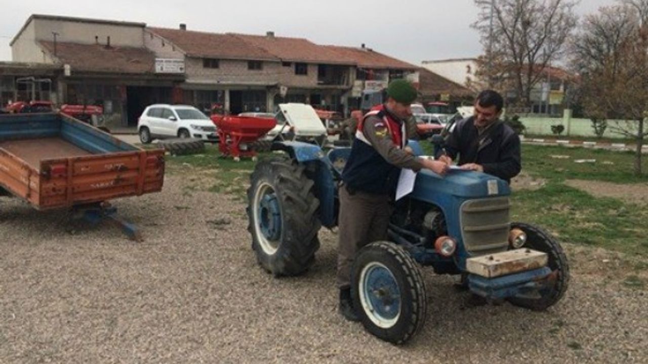 Traktör ve römork çalan bir kişi gözaltına alındı