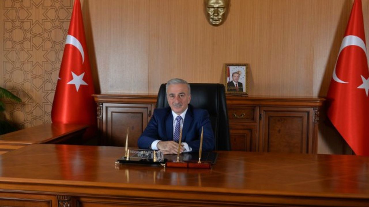Vali Kamçı: “Şehitlerimizin mücadeleleri ve cesaretleri unutulmayacaktır” 