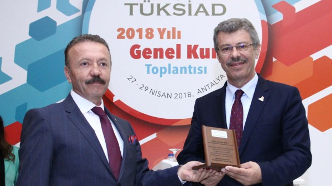  Başkan Akay, TÜKSİAD Genel Kurulunda Kayseri Şeker’in başarısını anlattı  