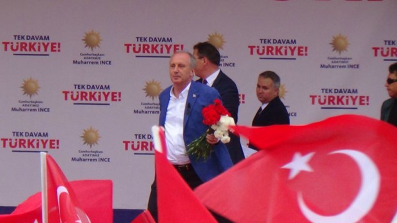 CHP’nin Cumhurbaşkanı adayı Muharrem İnce medyaya yüklendi 