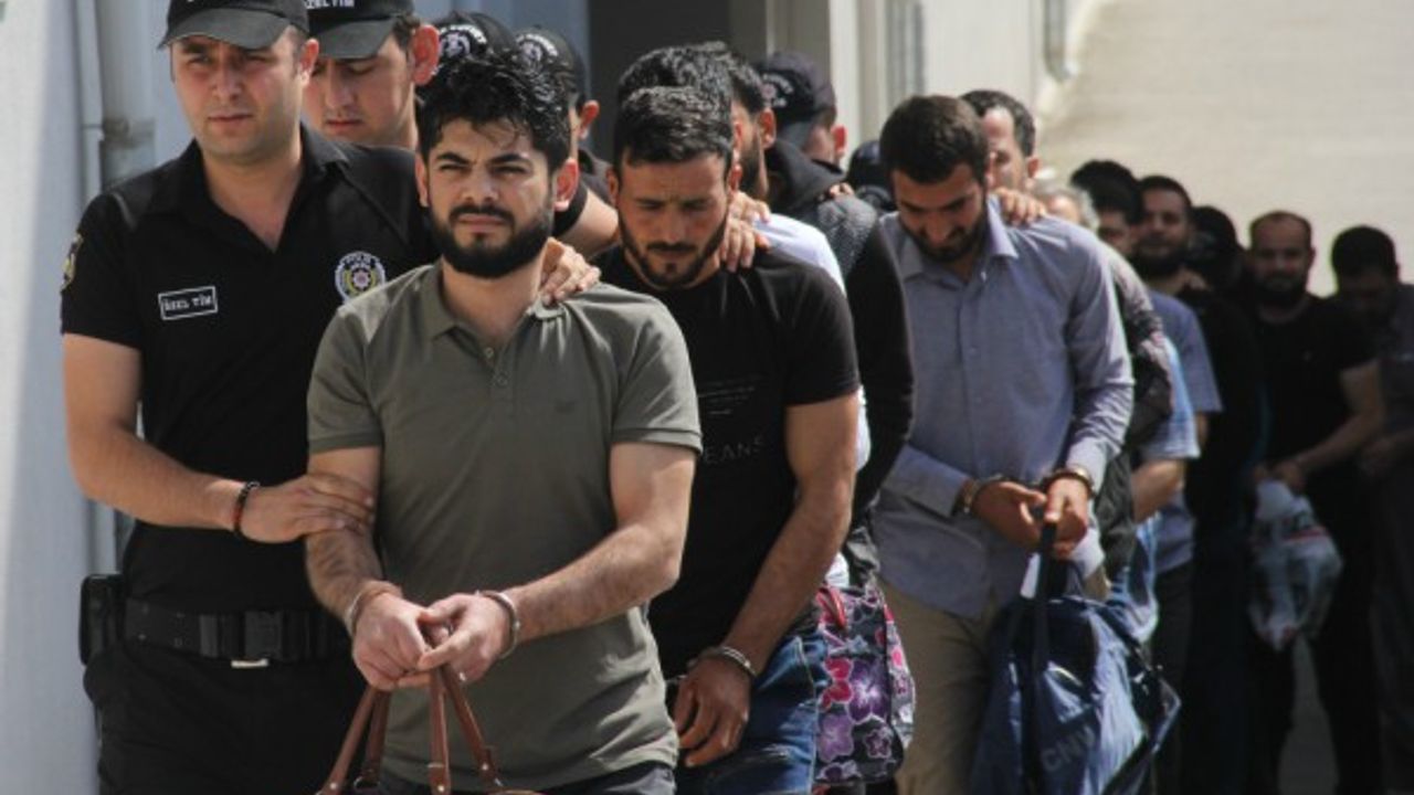 DEAŞ'a "1 Mayıs" operasyonunda 3 kişi tutuklandı 