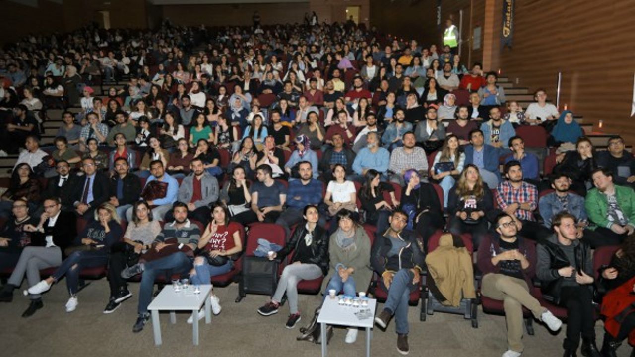 ERÜ’de “2. Ulusal Erciyes Tiyatro Festivali” Başladı 