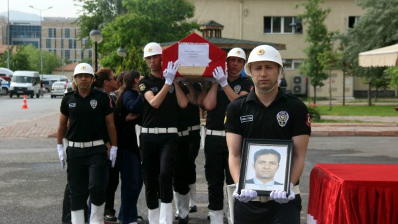 Hayatını kaybeden polis memuru için tören düzenlendi 