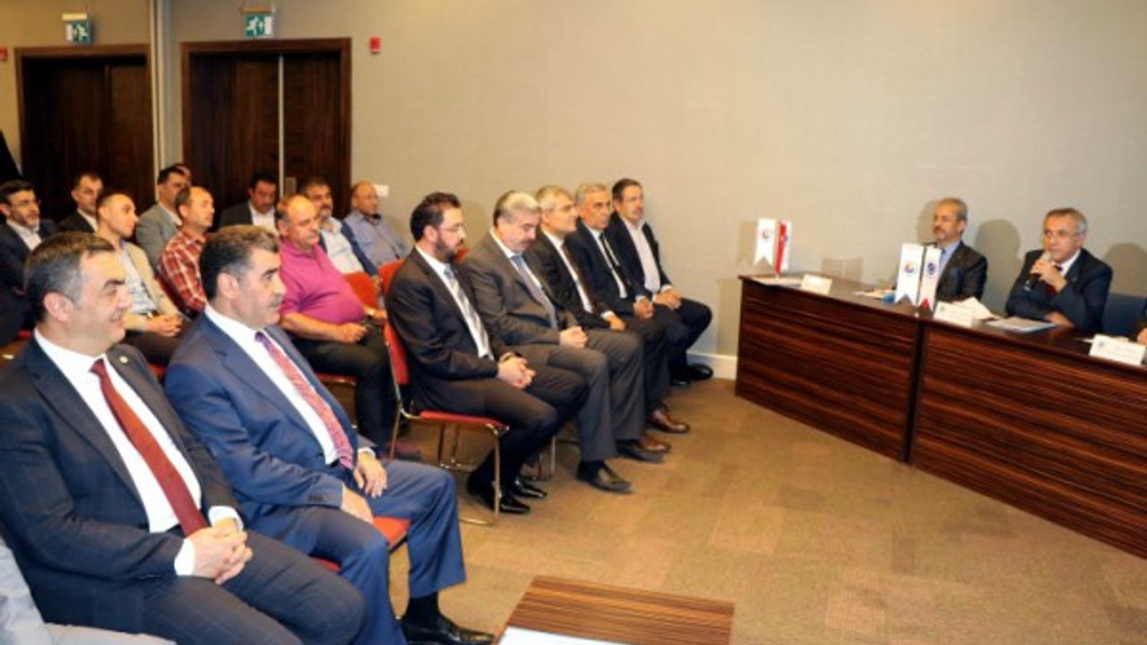 “Türkiye üzerinde oyun oynanıyor, uyanık olmamız lazım” 