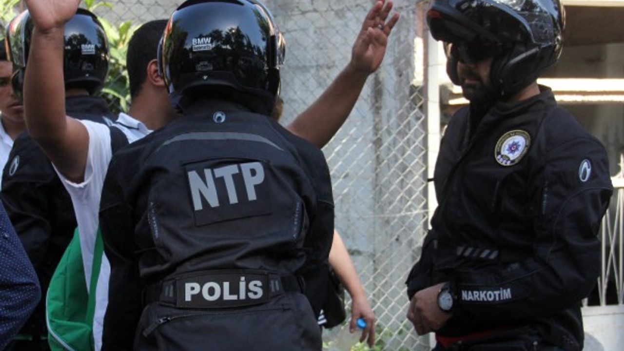 Uyuşturucu taciri iki sanığa 8’er yıl hapis