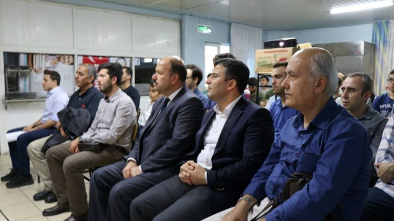 İhlas Vakfı Çukurova Öğrenci Yurdu, mezunlara törenle veda etti 