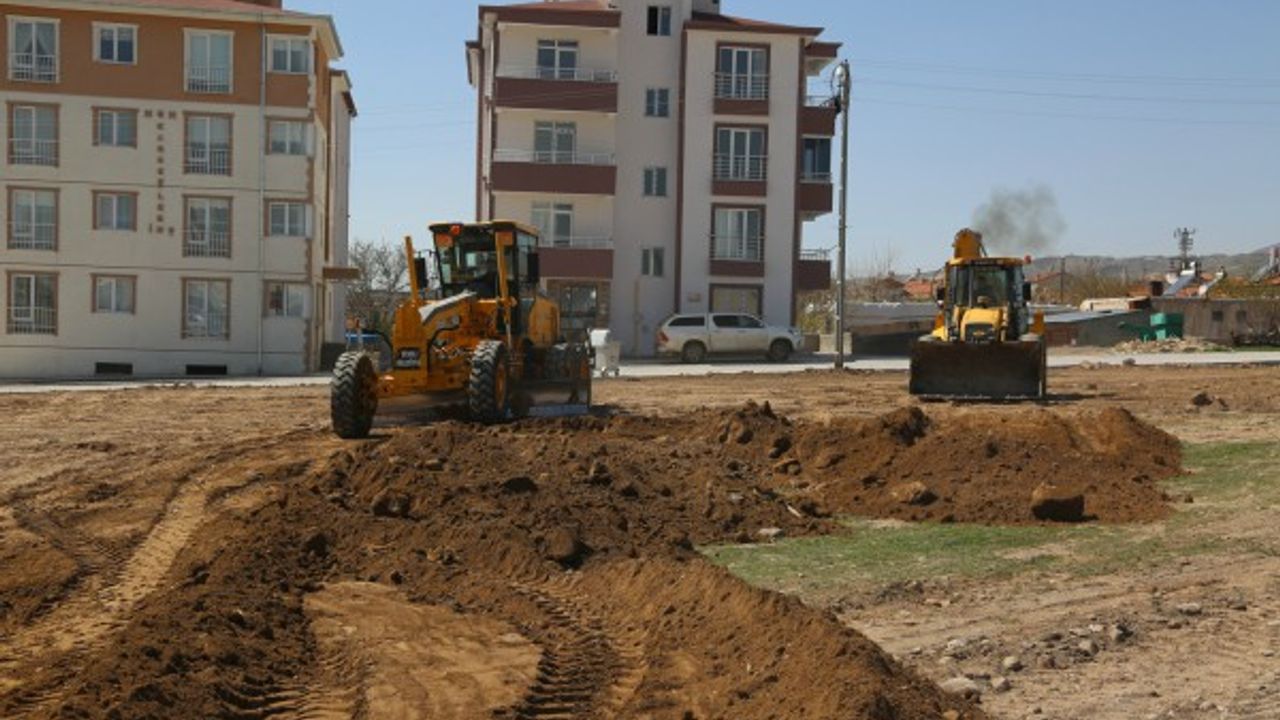  Aşık Seyrani Mahallesinde Park Zemin Çalışmalarına Başlandı 