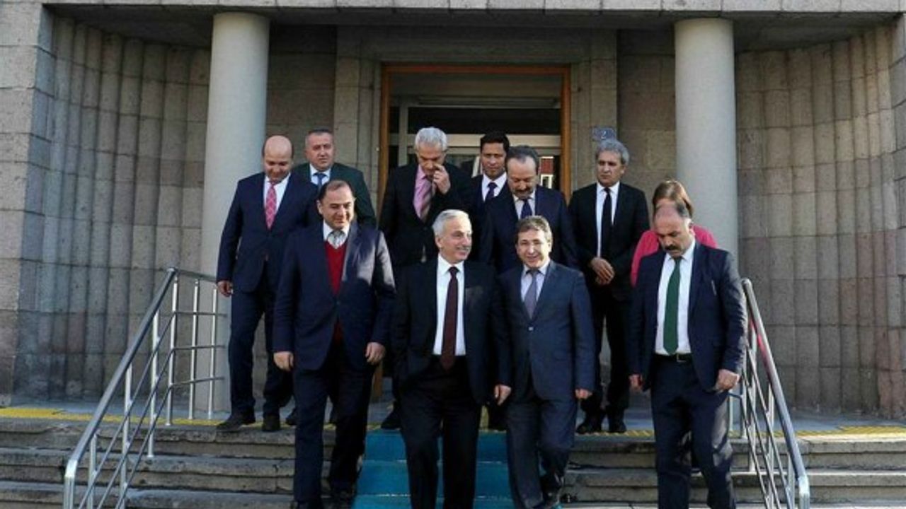 Vali Süleyman Kamçı, İl Sağlık Müdürü Benli'yi ziyaret etti