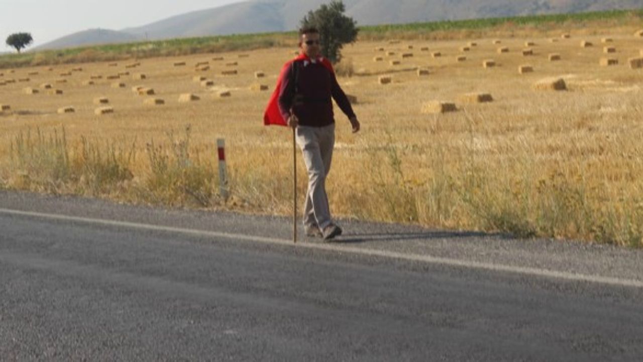 15 Temmuz Demokrasi ve Milli Birlik Günü'nde 47 Kilometre Yürüdü 