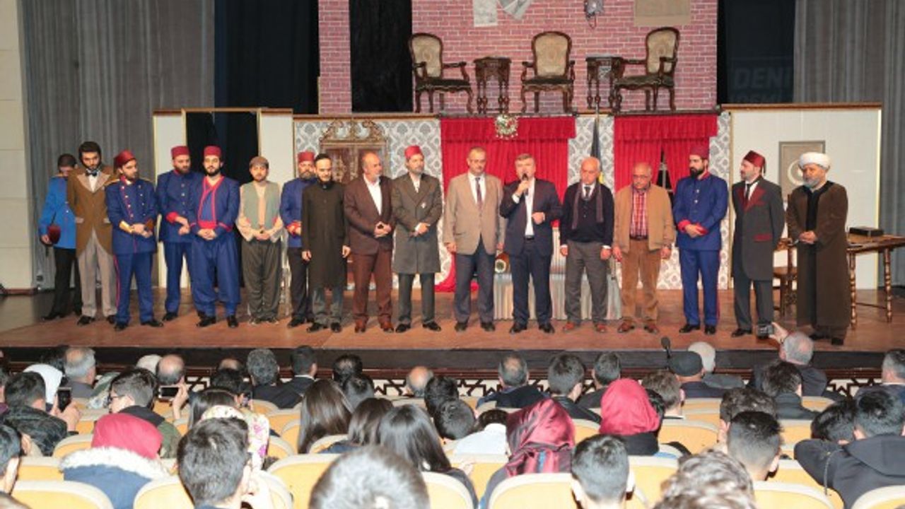 Akyürek: "Bu topraklarda bin yıldır büyük bir medeniyet mücadelesi veriyoruz" 