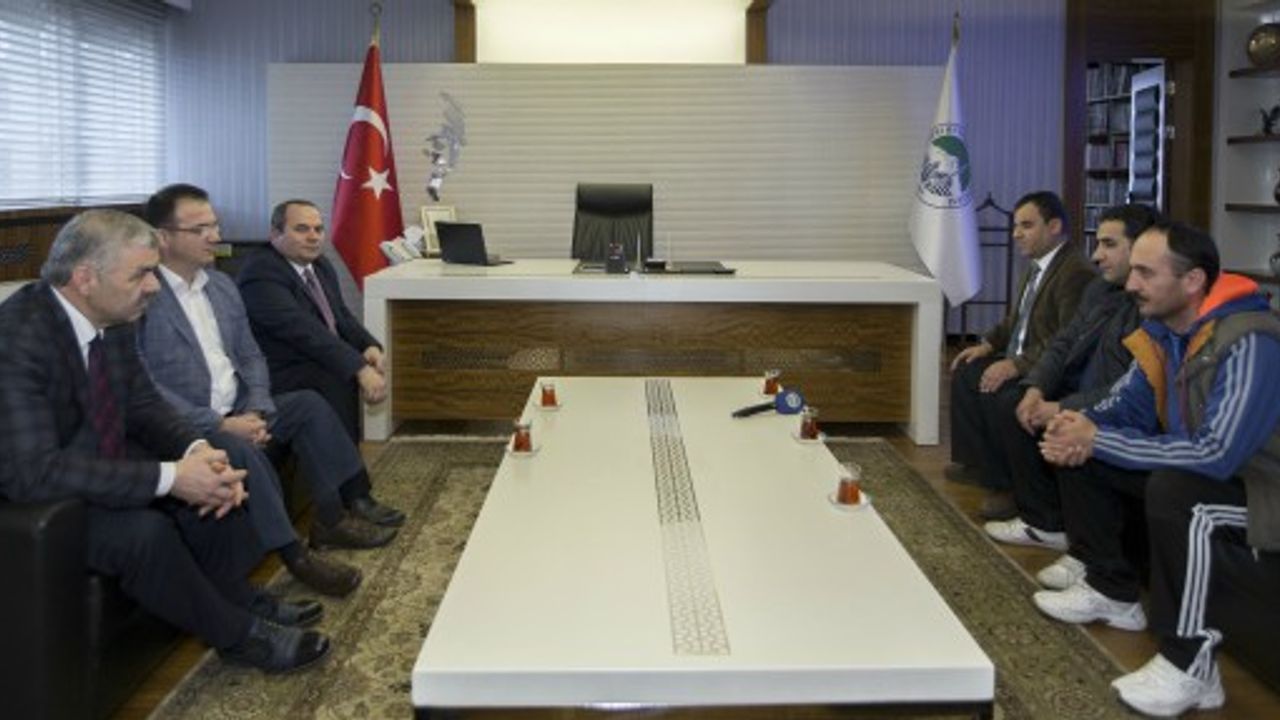 Birleşme kararı alan engelli spor kulüpleri Başkan Çelik’i ziyaret etti 