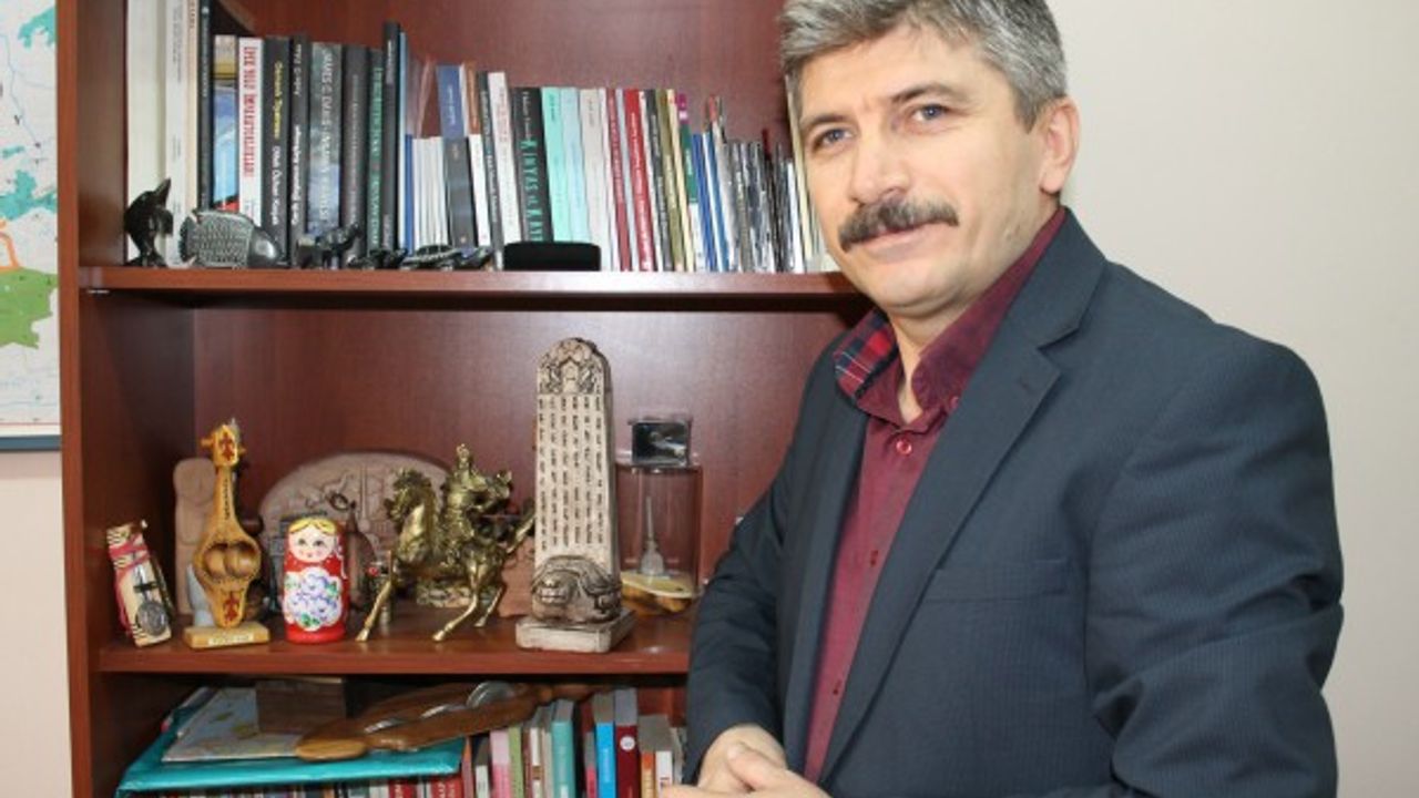 ERÜ’lü akademisyen 10 yıldır Türk dünyası ülkelerini geziyor 