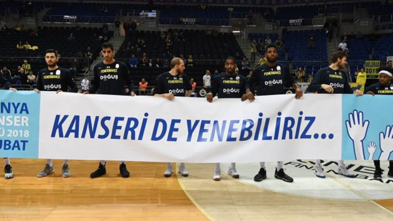 Spor salonlarından Dünya Kanser Günü'ne destek 