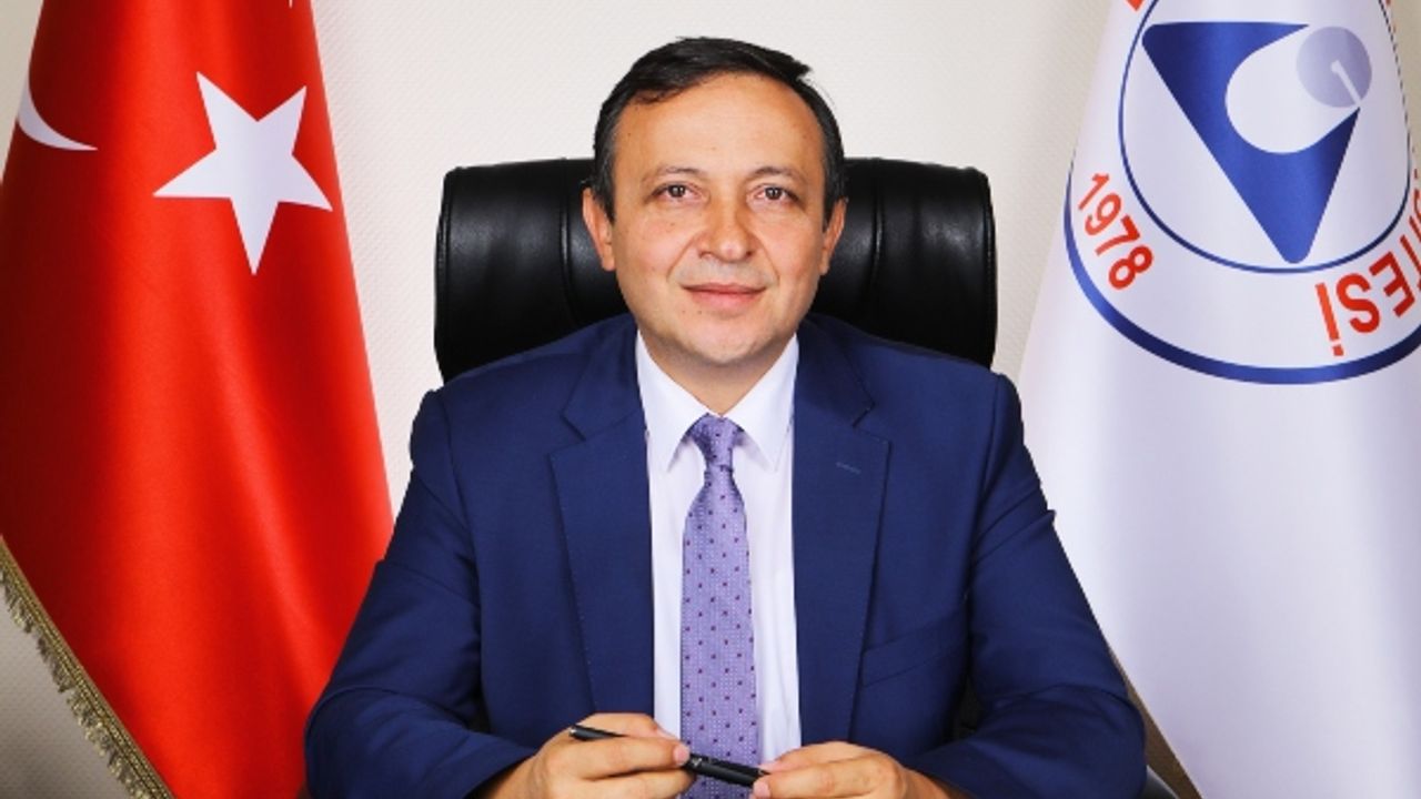 ERÜ Rektörü Çalış’ın 30 Ağustos Zafer Bayramı Mesajı  