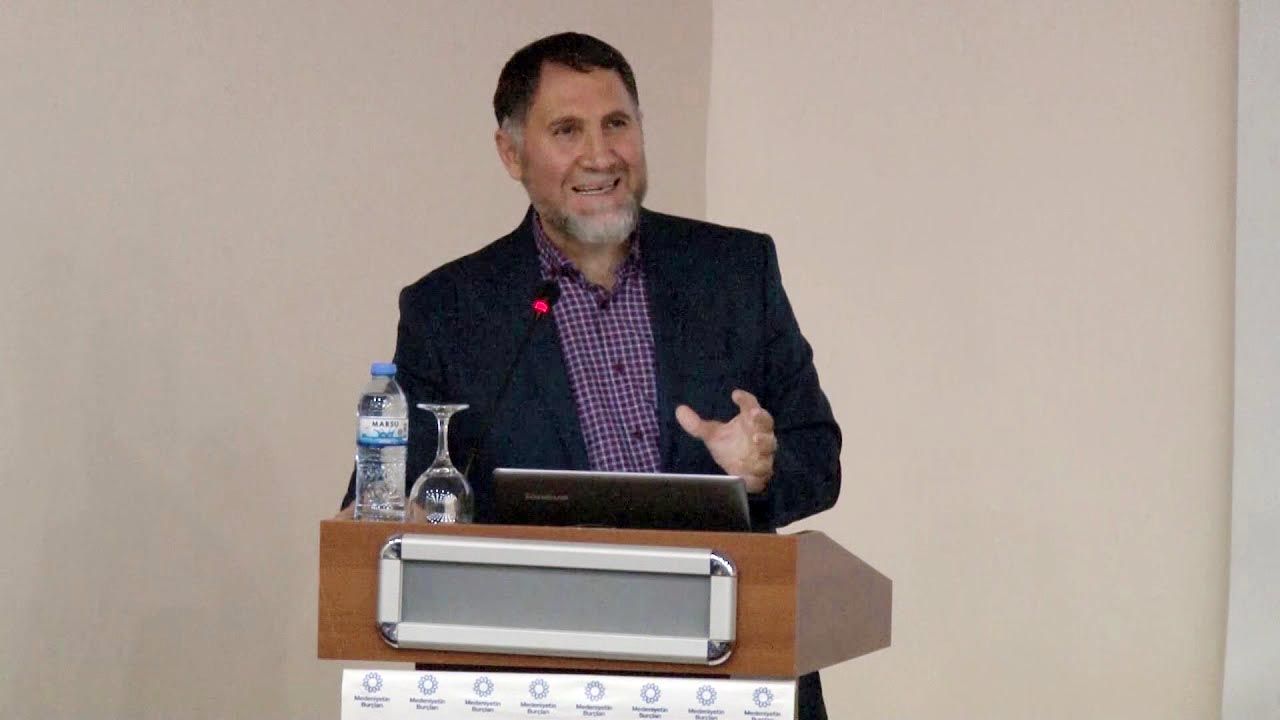 Pasaportuna Fetö'cü Diye El Konuldu, Halen Dekanlık Yapıyor