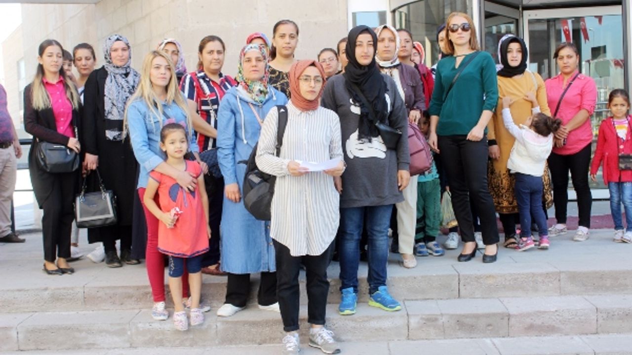 Aynı Bahçede Birisi Köy Okulu, Diğeri 5 Yıldızlı Okul…
