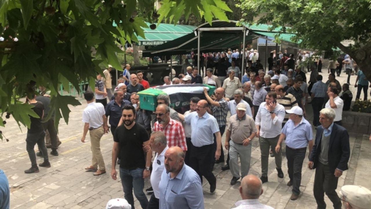 Beşiktaş Divan Kurulu eski Üyesi Hasan Demir'e son görev 
